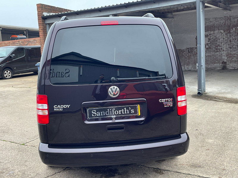 Volkswagen Caddy Maxi Life 1.6 TDI CR MPV 5dr Diesel DSG Euro 5 (102 ps) 5dr Automatic 2025