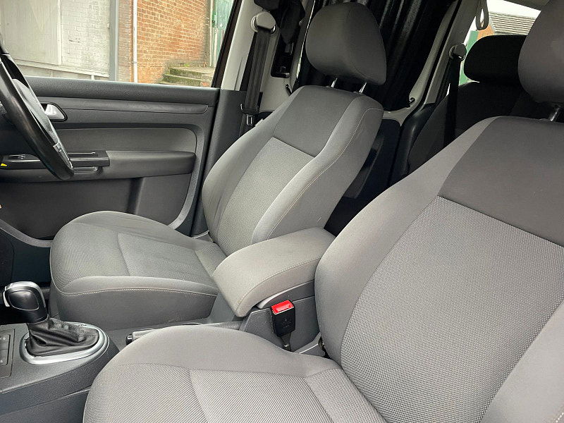 Volkswagen Caddy Maxi Life 1.6 TDI CR MPV 5dr Diesel DSG Euro 5 (102 ps) 5dr Automatic 2025