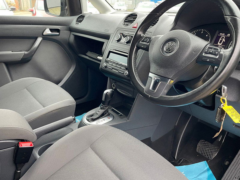 Volkswagen Caddy Maxi Life 1.6 TDI CR MPV 5dr Diesel DSG Euro 5 (102 ps) 5dr Automatic 2025