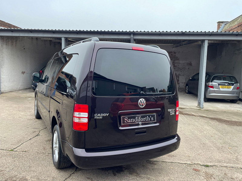 Volkswagen Caddy Maxi Life 1.6 TDI CR MPV 5dr Diesel DSG Euro 5 (102 ps) 5dr Automatic 2025
