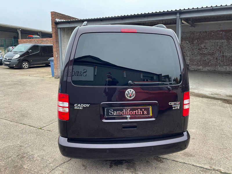 Volkswagen Caddy Maxi Life 1.6 TDI CR MPV 5dr Diesel DSG Euro 5 (102 ps) 5dr Automatic 2025
