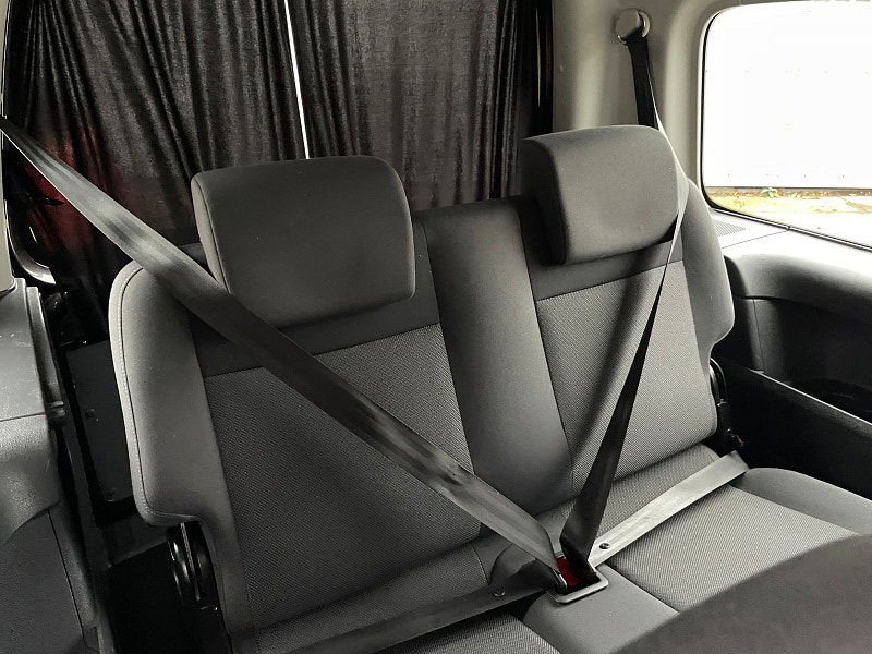 Volkswagen Caddy Maxi Life 1.6 TDI CR MPV 5dr Diesel DSG Euro 5 (102 ps) 5dr Automatic 2025