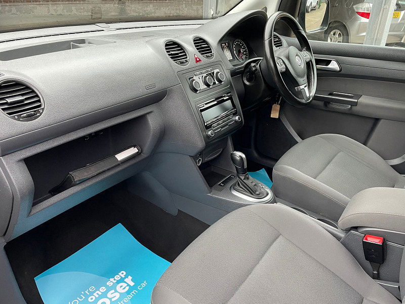 Volkswagen Caddy Maxi Life 1.6 TDI CR MPV 5dr Diesel DSG Euro 5 (102 ps) 5dr Automatic 2025