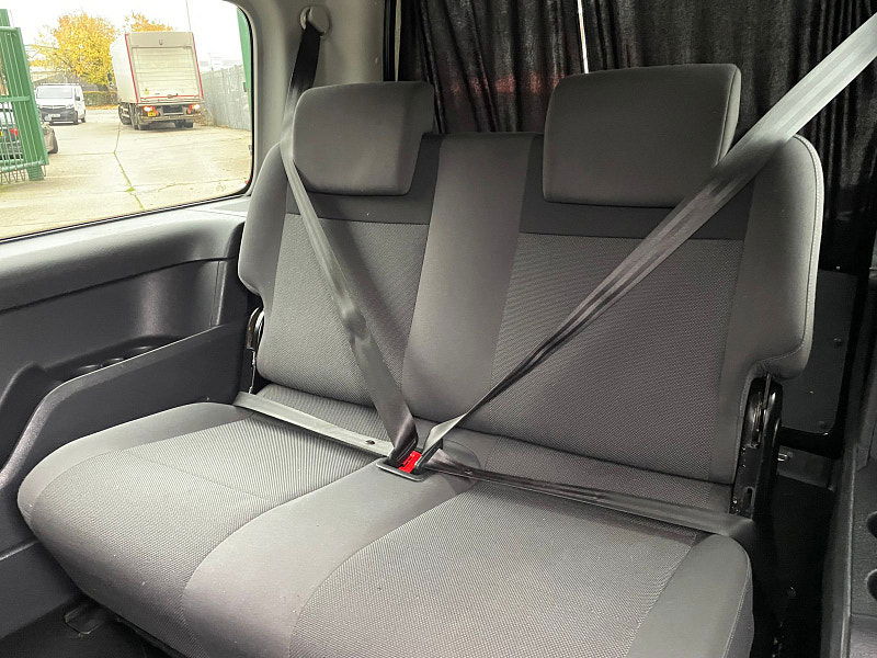 Volkswagen Caddy Maxi Life 1.6 TDI CR MPV 5dr Diesel DSG Euro 5 (102 ps) 5dr Automatic 2025