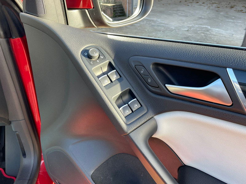 Volkswagen Golf 1.4 TSI GT Cabriolet 2dr Petrol DSG Euro 5 (160 ps) 2dr Automatic 2025