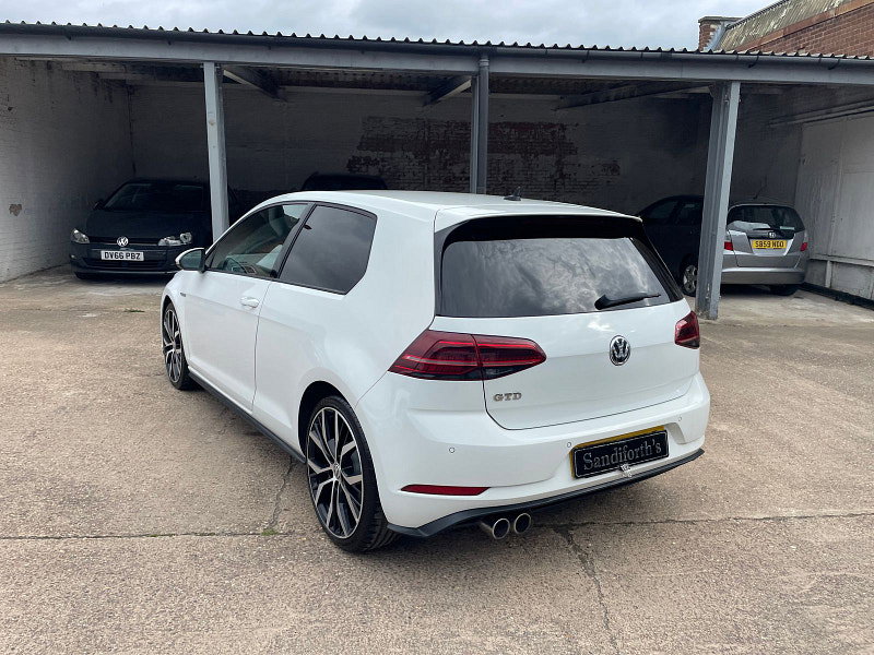 Volkswagen Golf 2.0 TDI BlueMotion Tech GTD Hatchback 3dr Diesel DSG Euro 6 (s/s) (184 ps) 3dr Automatic 2026