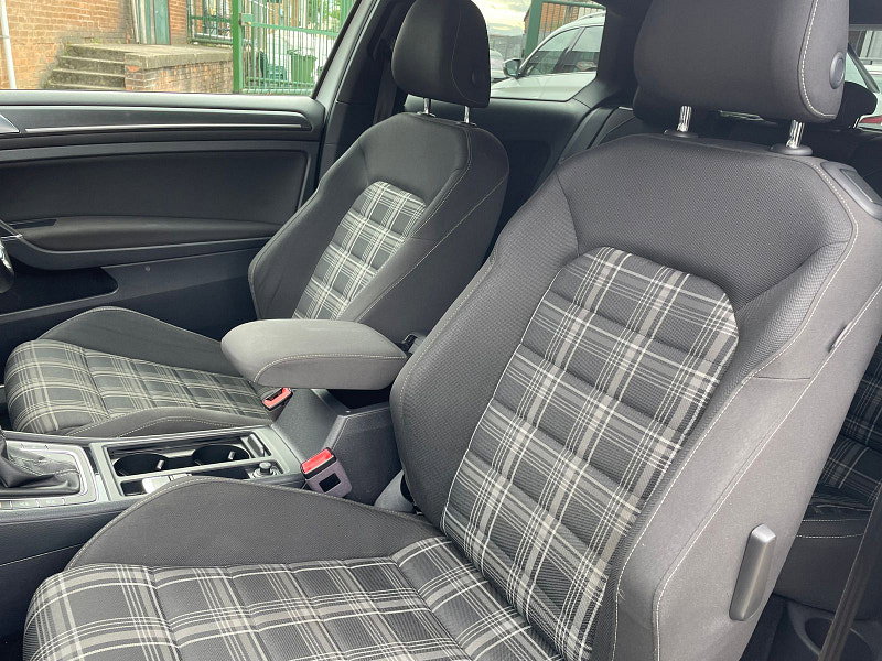 Volkswagen Golf 2.0 TDI BlueMotion Tech GTD Hatchback 3dr Diesel DSG Euro 6 (s/s) (184 ps) 3dr Automatic 2026