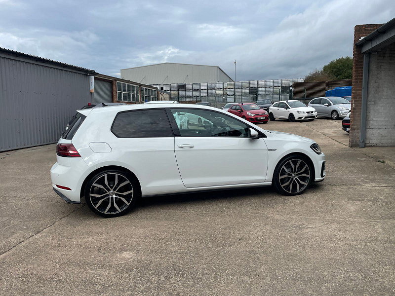 Volkswagen Golf 2.0 TDI BlueMotion Tech GTD Hatchback 3dr Diesel DSG Euro 6 (s/s) (184 ps) 3dr Automatic 2026