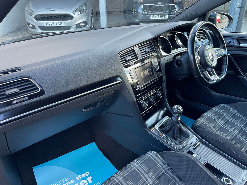 Volkswagen Golf 2.0 TDI BlueMotion Tech GTD Hatchback 3dr Diesel Manual Euro 6 (s/s) (184 ps) 3dr Manual 2025