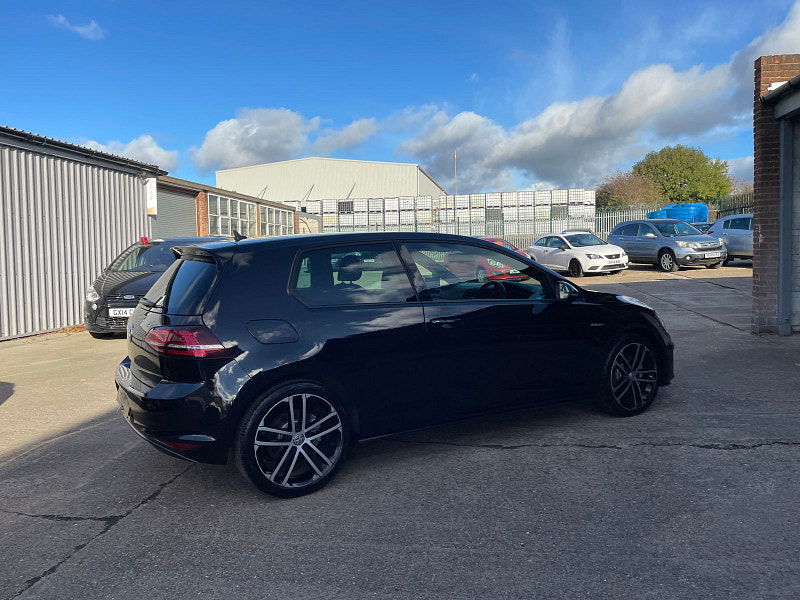 Volkswagen Golf 2.0 TDI BlueMotion Tech GTD Hatchback 3dr Diesel Manual Euro 6 (s/s) (184 ps) 3dr Manual 2025