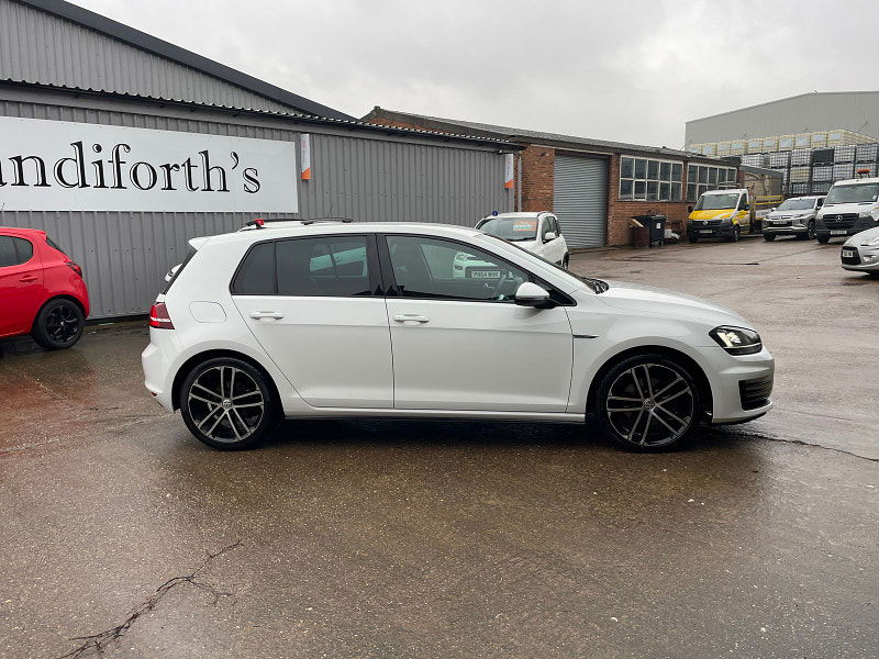 Volkswagen Golf 2.0 TDI BlueMotion Tech GTD Hatchback 5dr Diesel DSG Euro 6 (s/s) (184 ps) 5dr Automatic 2025