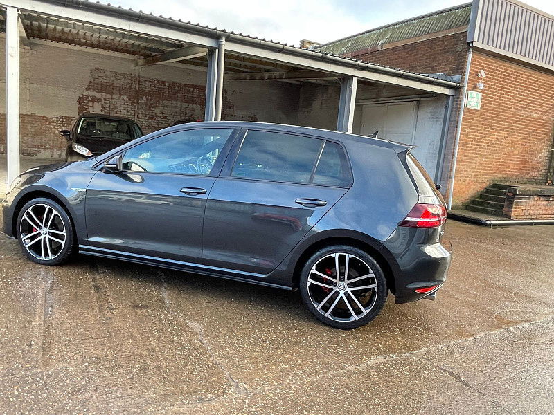 Volkswagen Golf 2.0 TDI BlueMotion Tech GTD Hatchback 5dr Diesel Manual Euro 6 (s/s) (184 ps) 5dr Manual 2025