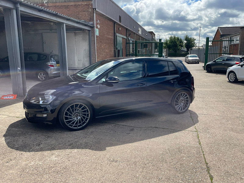 Volkswagen Golf 2.0 TDI BlueMotion Tech Match Edition Hatchback 5dr Diesel Manual Euro 6 (s/s) (150 ps) Multi Spoke Alloys 18's 5dr Manual 2025