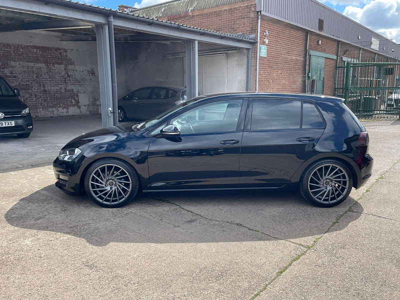 Volkswagen Golf 2.0 TDI BlueMotion Tech Match Edition Hatchback 5dr Diesel Manual Euro 6 (s/s) (150 ps) Multi Spoke Alloys 18's 5dr Manual 2025