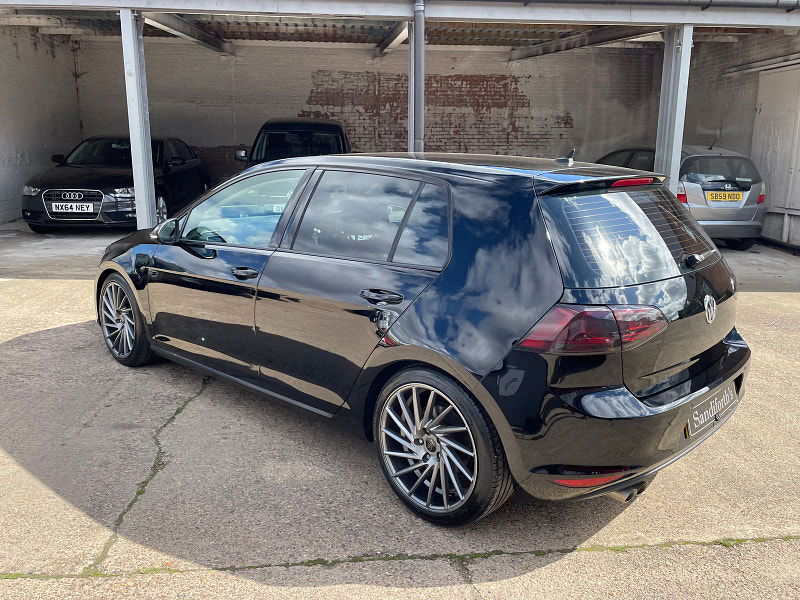 Volkswagen Golf 2.0 TDI BlueMotion Tech Match Edition Hatchback 5dr Diesel Manual Euro 6 (s/s) (150 ps) Multi Spoke Alloys 18's 5dr Manual 2025