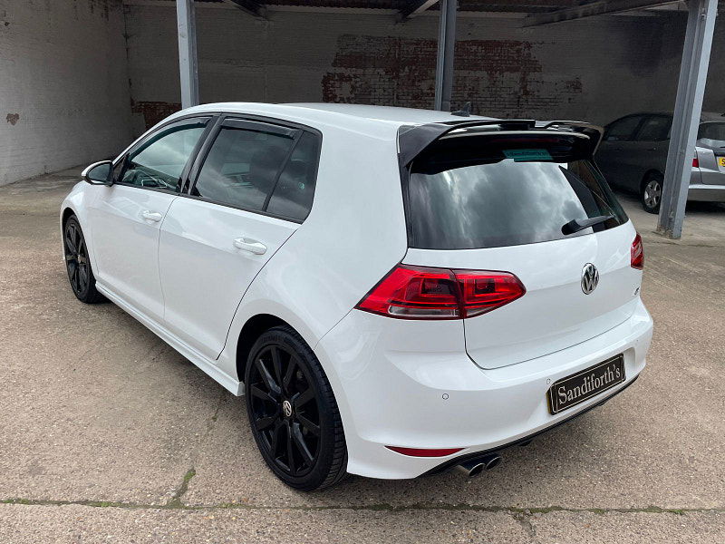 Volkswagen Golf 2.0 TDI BlueMotion Tech R-Line Edition Hatchback 5dr Diesel DSG Euro 6 (s/s) (150 ps) Leather, Pan Roof 5dr Automatic 2025
