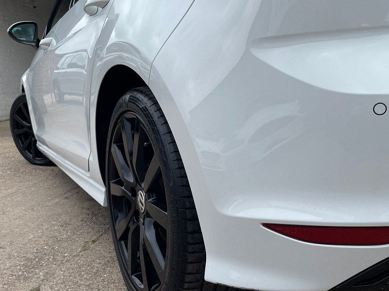 Volkswagen Golf 2.0 TDI BlueMotion Tech R-Line Edition Hatchback 5dr Diesel DSG Euro 6 (s/s) (150 ps) Leather, Pan Roof 5dr Automatic 2025