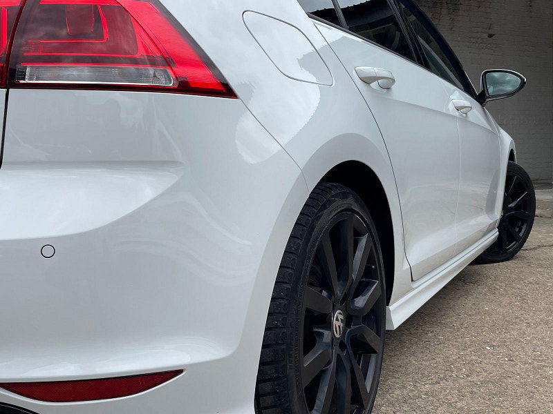Volkswagen Golf 2.0 TDI BlueMotion Tech R-Line Edition Hatchback 5dr Diesel DSG Euro 6 (s/s) (150 ps) Leather, Pan Roof 5dr Automatic 2025