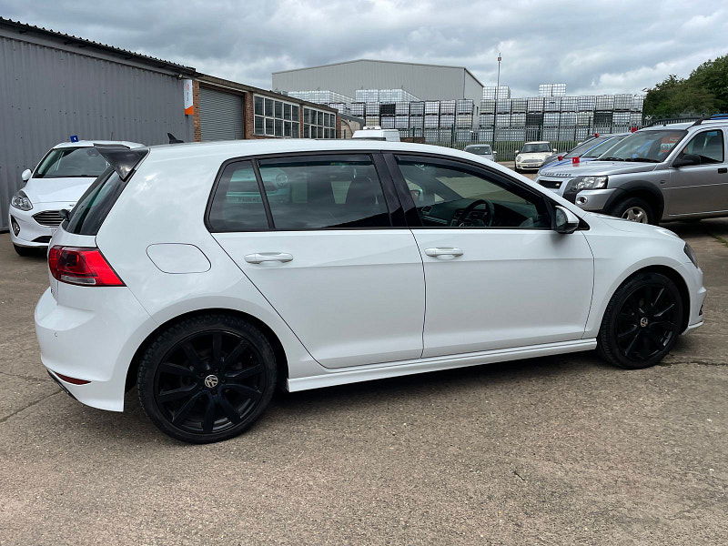 Volkswagen Golf 2.0 TDI BlueMotion Tech R-Line Edition Hatchback 5dr Diesel DSG Euro 6 (s/s) (150 ps) Leather, Pan Roof 5dr Automatic 2025