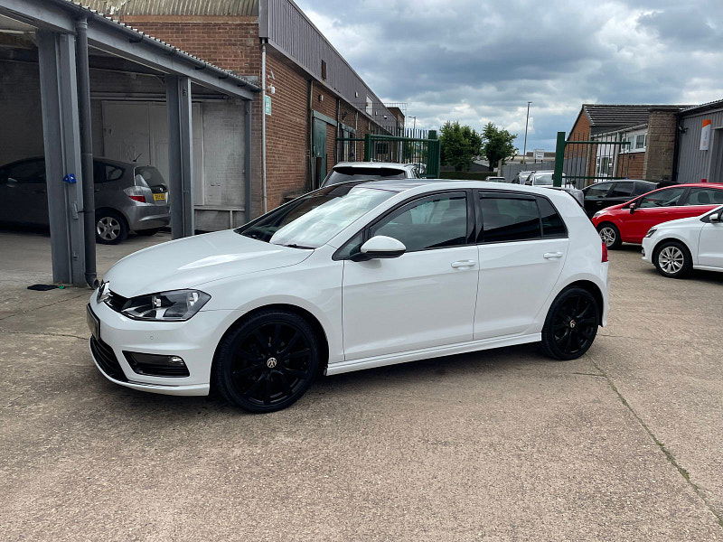 Volkswagen Golf 2.0 TDI BlueMotion Tech R-Line Edition Hatchback 5dr Diesel DSG Euro 6 (s/s) (150 ps) Leather, Pan Roof 5dr Automatic 2025