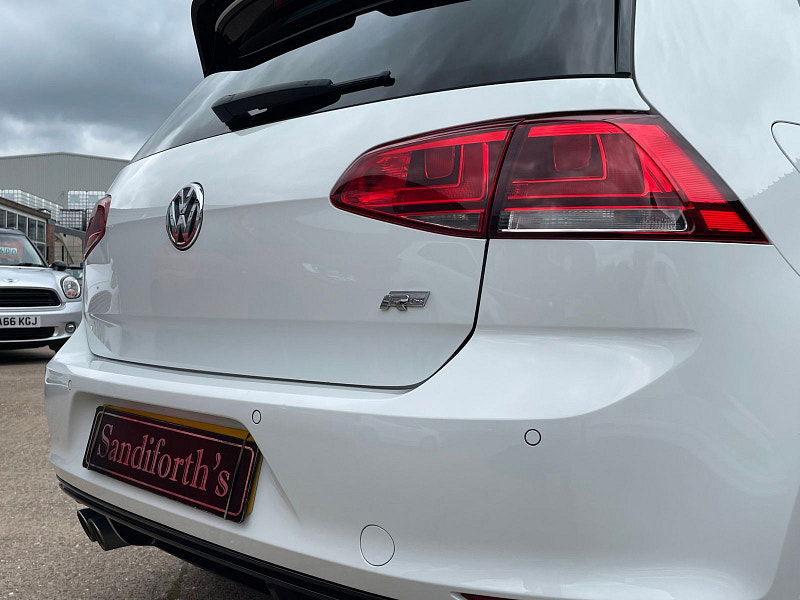 Volkswagen Golf 2.0 TDI BlueMotion Tech R-Line Edition Hatchback 5dr Diesel DSG Euro 6 (s/s) (150 ps) Leather, Pan Roof 5dr Automatic 2025