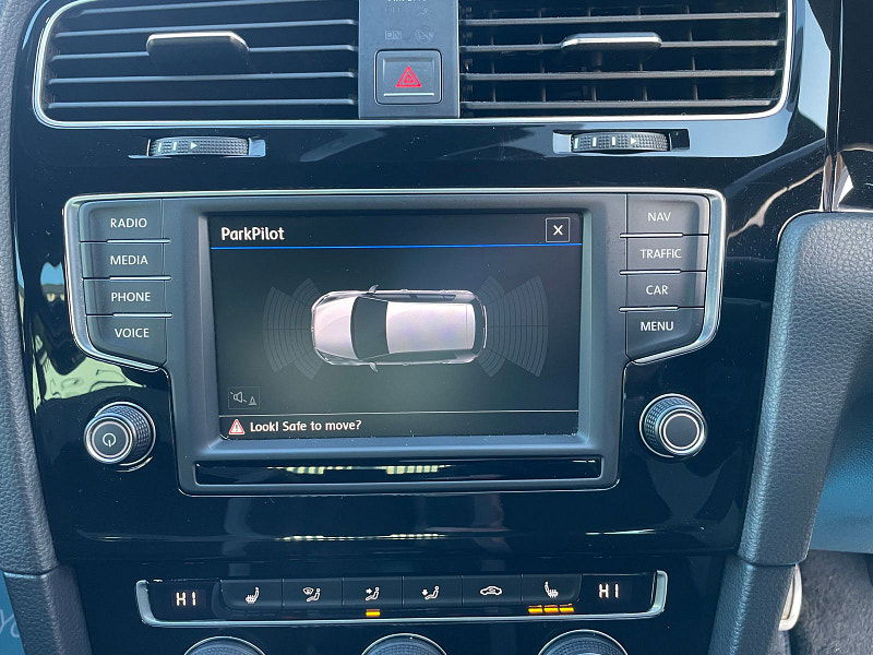 Volkswagen Golf 2.0 TSI BlueMotion Tech R Hatchback 3dr Petrol Manual 4Motion Euro 6 (s/s) (300 ps) 3dr Manual 2026