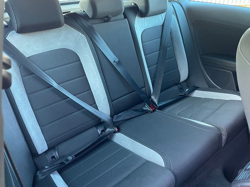 Volkswagen Golf 2.0 TSI BlueMotion Tech R Hatchback 3dr Petrol Manual 4Motion Euro 6 (s/s) (300 ps) 3dr Manual 2026