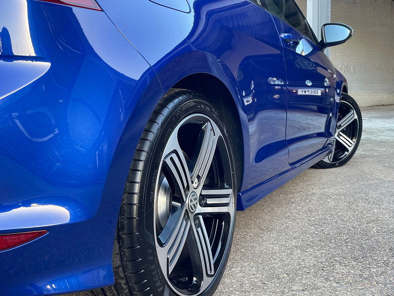 Volkswagen Golf 2.0 TSI BlueMotion Tech R Hatchback 3dr Petrol Manual 4Motion Euro 6 (s/s) (300 ps) 3dr Manual 2026