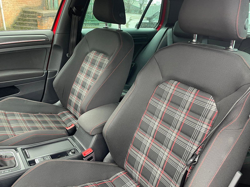 Volkswagen Golf 2.0 TSI GTI Hatchback 5dr Petrol DSG Euro 6 (s/s) (230 ps) 5dr Automatic 2026