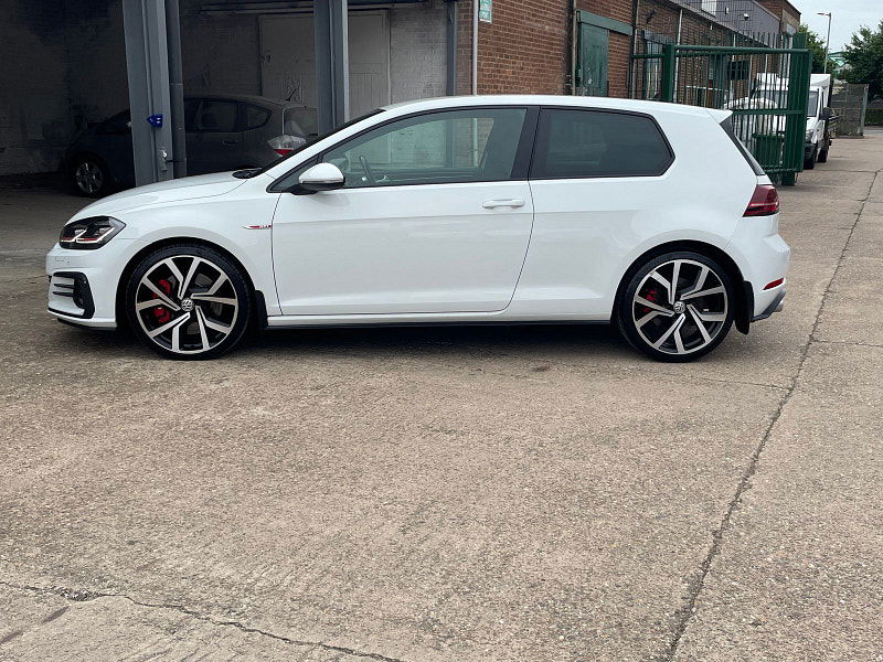 Volkswagen Golf 2.0 TSI GTI Performance Hatchback 3dr Petrol Manual Euro 6 (s/s) (245 ps) 3dr Manual 2025