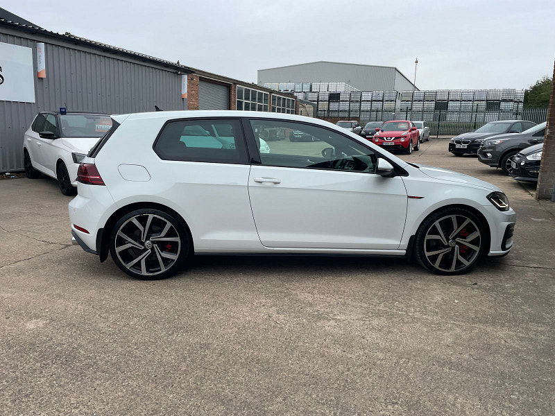 Volkswagen Golf 2.0 TSI GTI Performance Hatchback 3dr Petrol Manual Euro 6 (s/s) (245 ps) 3dr Manual 2025