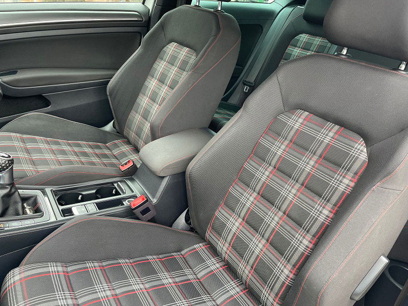 Volkswagen Golf 2.0 TSI GTI Performance Hatchback 3dr Petrol Manual Euro 6 (s/s) (245 ps) 3dr Manual 2025