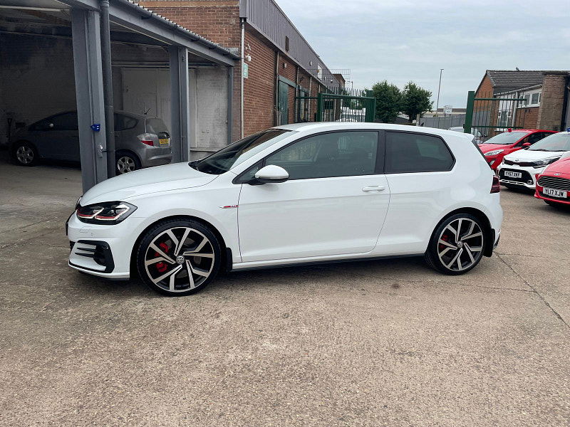 Volkswagen Golf 2.0 TSI GTI Performance Hatchback 3dr Petrol Manual Euro 6 (s/s) (245 ps) 3dr Manual 2025