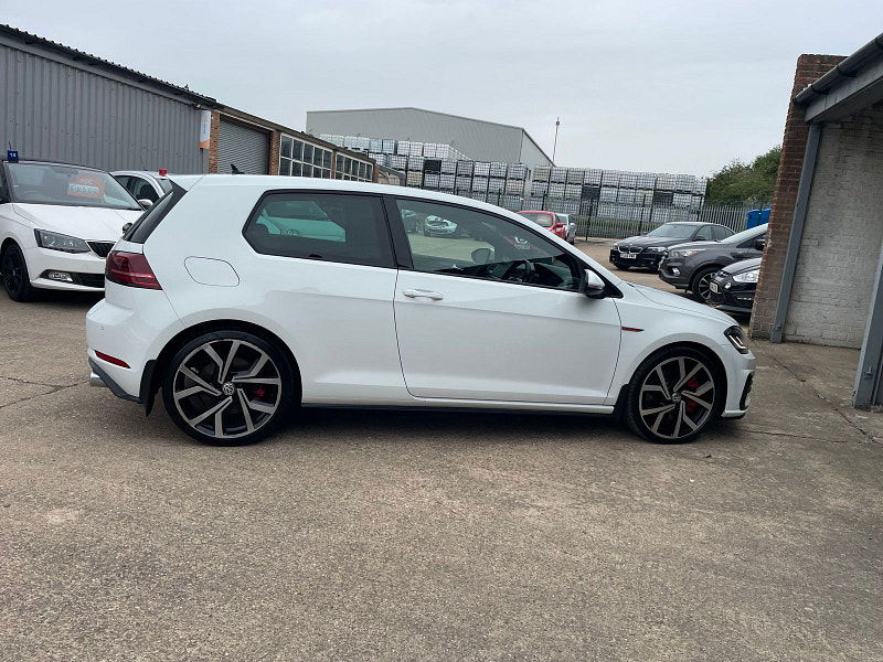 Volkswagen Golf 2.0 TSI GTI Performance Hatchback 3dr Petrol Manual Euro 6 (s/s) (245 ps) 3dr Manual 2025