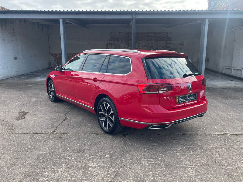 Volkswagen Passat 1.4 TSI 13kWh GTE Estate 5dr Petrol Plug-in Hybrid DSG Euro 6 (s/s) (218 ps) 5dr Automatic 2026