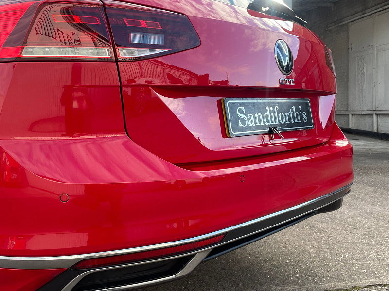 Volkswagen Passat 1.4 TSI 13kWh GTE Estate 5dr Petrol Plug-in Hybrid DSG Euro 6 (s/s) (218 ps) 5dr Automatic 2026