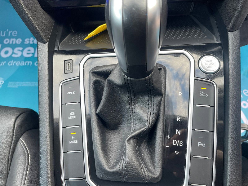 Volkswagen Passat 1.4 TSI 13kWh GTE Estate 5dr Petrol Plug-in Hybrid DSG Euro 6 (s/s) (218 ps) 5dr Automatic 2026