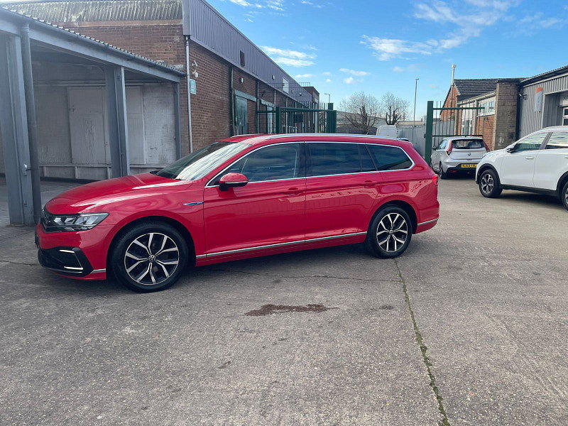 Volkswagen Passat 1.4 TSI 13kWh GTE Estate 5dr Petrol Plug-in Hybrid DSG Euro 6 (s/s) (218 ps) 5dr Automatic 2026