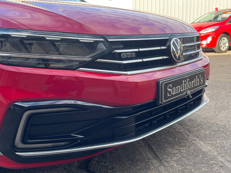 Volkswagen Passat 1.4 TSI 13kWh GTE Estate 5dr Petrol Plug-in Hybrid DSG Euro 6 (s/s) (218 ps) 5dr Automatic 2026