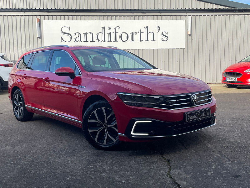 Volkswagen Passat 1.4 TSI 13kWh GTE Estate 5dr Petrol Plug-in Hybrid DSG Euro 6 (s/s) (218 ps) 5dr Automatic 2026