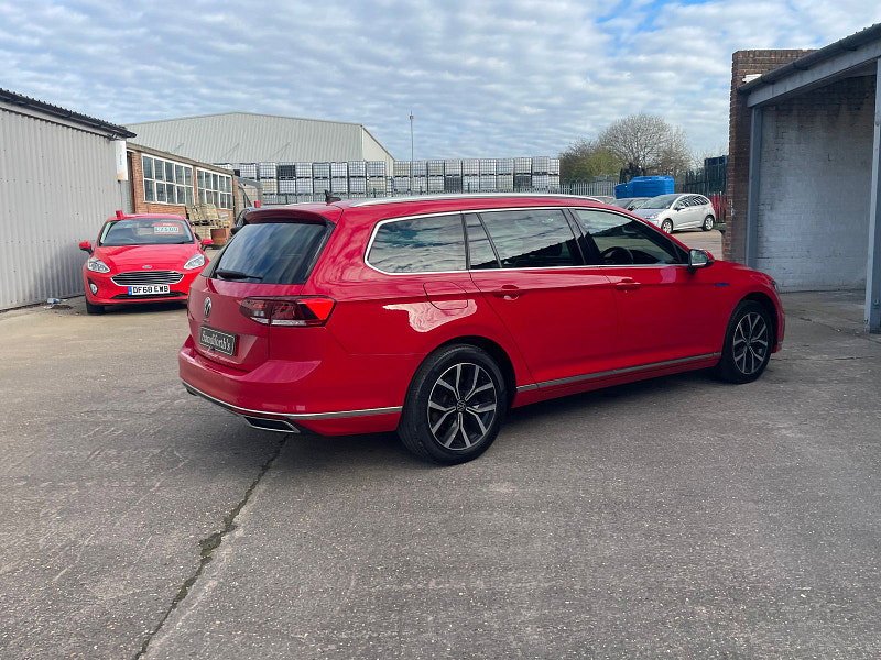 Volkswagen Passat 1.4 TSI 13kWh GTE Estate 5dr Petrol Plug-in Hybrid DSG Euro 6 (s/s) (218 ps) 5dr Automatic 2026