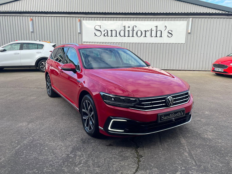 Volkswagen Passat 1.4 TSI 13kWh GTE Estate 5dr Petrol Plug-in Hybrid DSG Euro 6 (s/s) (218 ps) 5dr Automatic 2026
