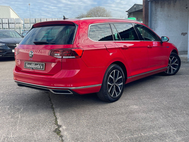 Volkswagen Passat 1.4 TSI 13kWh GTE Estate 5dr Petrol Plug-in Hybrid DSG Euro 6 (s/s) (218 ps) 5dr Automatic 2026