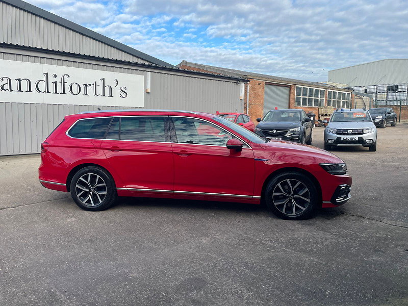Volkswagen Passat 1.4 TSI 13kWh GTE Estate 5dr Petrol Plug-in Hybrid DSG Euro 6 (s/s) (218 ps) 5dr Automatic 2026