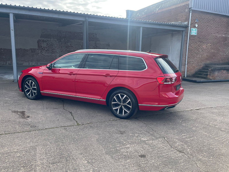 Volkswagen Passat 1.4 TSI 13kWh GTE Estate 5dr Petrol Plug-in Hybrid DSG Euro 6 (s/s) (218 ps) 5dr Automatic 2026