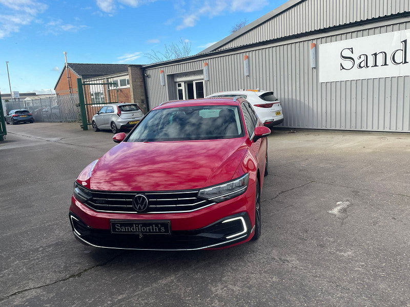 Volkswagen Passat 1.4 TSI 13kWh GTE Estate 5dr Petrol Plug-in Hybrid DSG Euro 6 (s/s) (218 ps) 5dr Automatic 2026