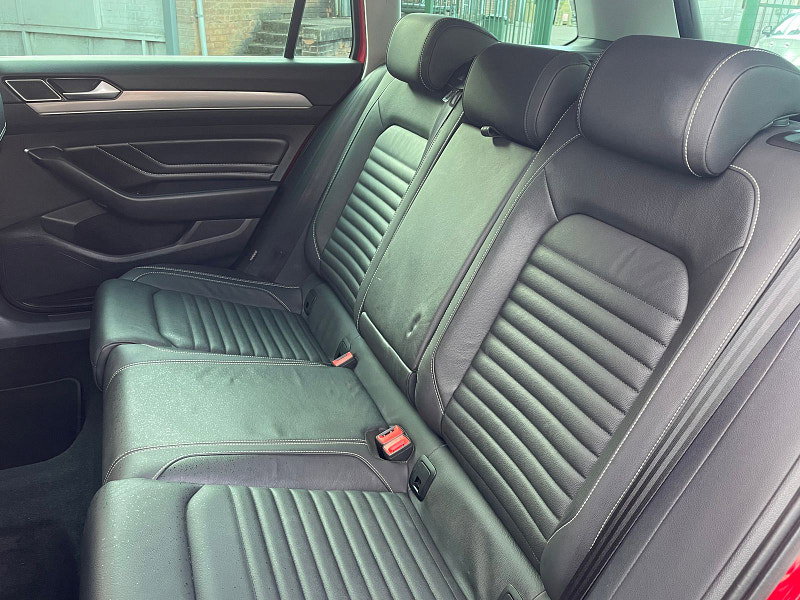 Volkswagen Passat 1.4 TSI 13kWh GTE Estate 5dr Petrol Plug-in Hybrid DSG Euro 6 (s/s) (218 ps) 5dr Automatic 2026