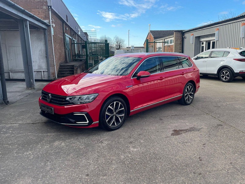 Volkswagen Passat 1.4 TSI 13kWh GTE Estate 5dr Petrol Plug-in Hybrid DSG Euro 6 (s/s) (218 ps) 5dr Automatic 2026