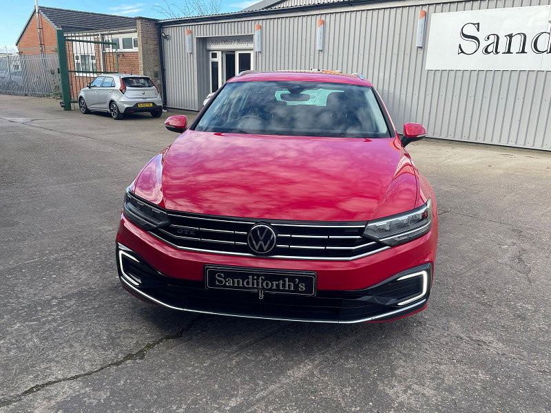 Volkswagen Passat 1.4 TSI 13kWh GTE Estate 5dr Petrol Plug-in Hybrid DSG Euro 6 (s/s) (218 ps) 5dr Automatic 2026