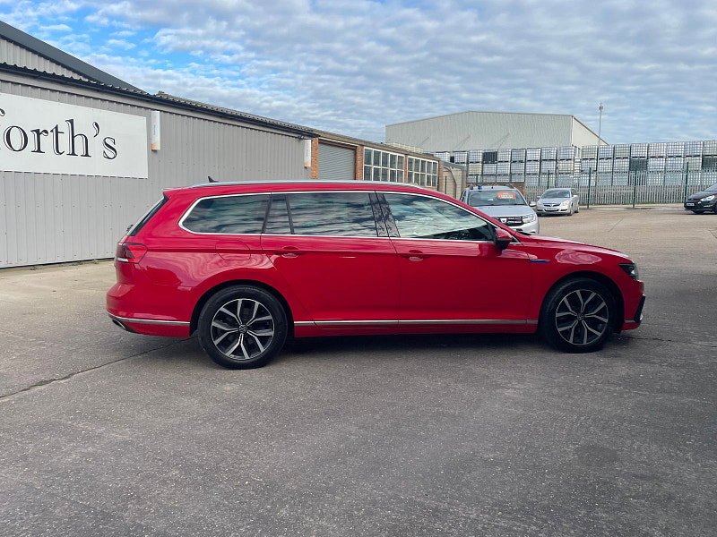 Volkswagen Passat 1.4 TSI 13kWh GTE Estate 5dr Petrol Plug-in Hybrid DSG Euro 6 (s/s) (218 ps) 5dr Automatic 2026